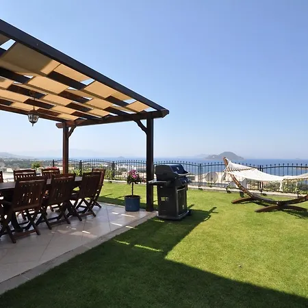 Luxury With Amazing Sea View And Private Pool In Bodrum, Turkey Vilă